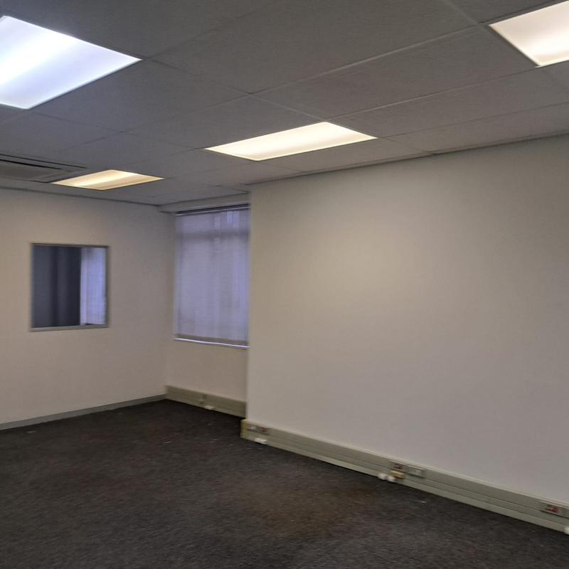 To Let commercial Property for Rent in Humerail Eastern Cape